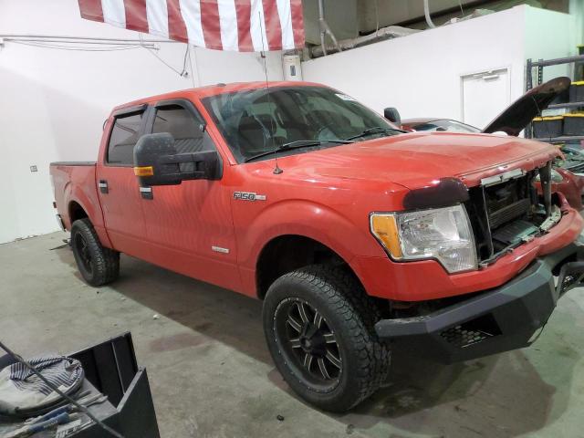 1FTFW1ET9DKD24107 - 2013 FORD F150 SUPERCREW RED photo 4