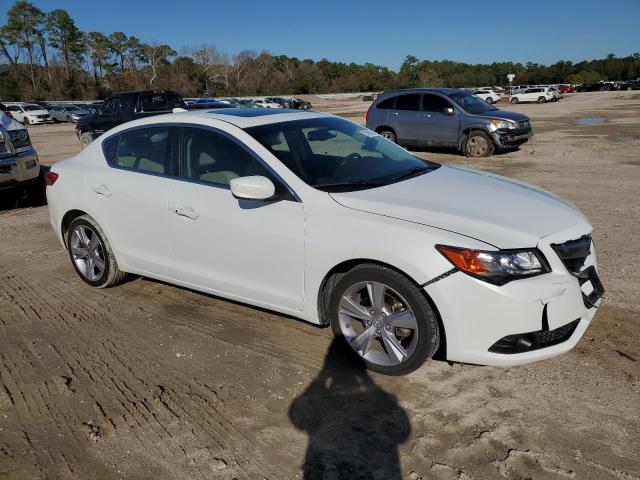 19VDE1F71FE009179 - 2015 ACURA ILX 20 TECH WHITE photo 4