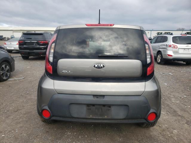 KNDJN2A21G7267991 - 2016 KIA SOUL GRAY photo 6