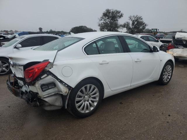 W04GR5EC7B1007247 - 2011 BUICK REGAL CXL WHITE photo 3