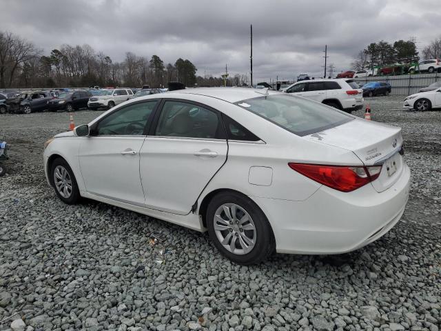 5NPEB4AC8DH542309 - 2013 HYUNDAI SONATA GLS WHITE photo 2