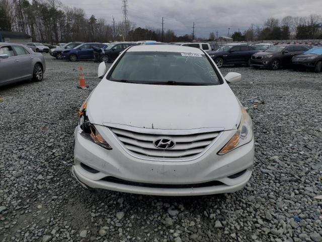 5NPEB4AC8DH542309 - 2013 HYUNDAI SONATA GLS WHITE photo 5