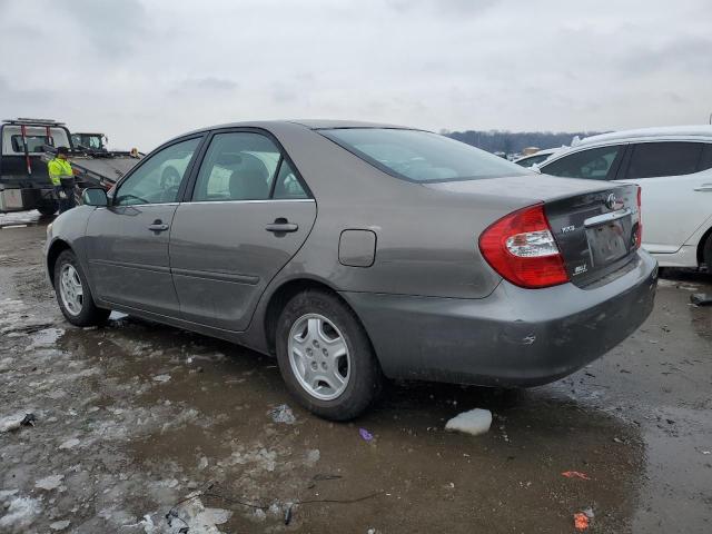 4T1BF32K92U527405 - 2002 TOYOTA CAMRY LE SILVER photo 2