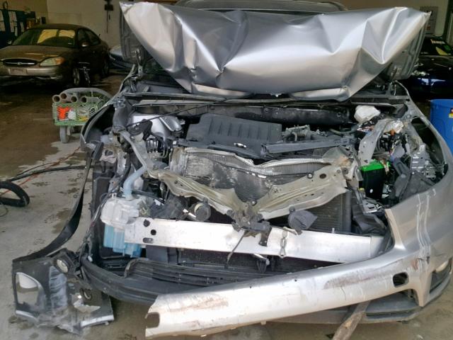 5TDKKRFHXES010950 - 2014 TOYOTA HIGHLANDER XLE  ფოტო 9