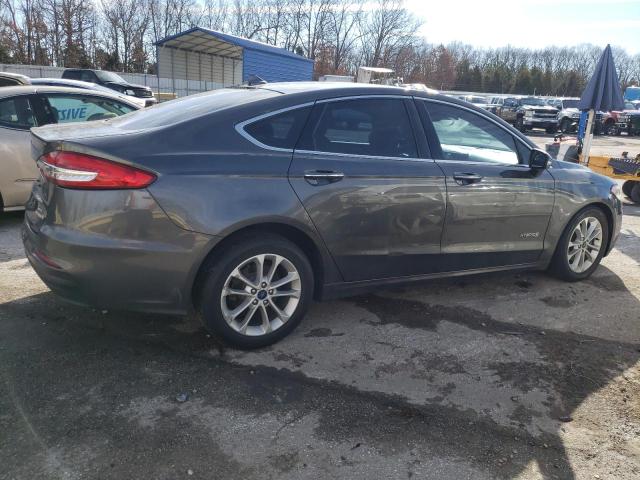 3FA6P0MU7KR239895 - 2019 FORD FUSION SEL GRAY photo 3