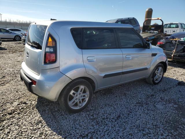 KNDJT2A20A7052728 - 2010 KIA SOUL + SILVER photo 3