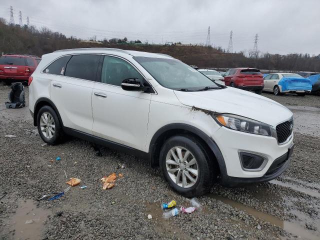 5XYPG4A30GG095786 - 2016 KIA SORENTO LX WHITE photo 4