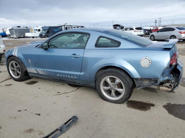 1ZVHT80N765250090 - 2006 FORD MUSTANG BLUE photo 2