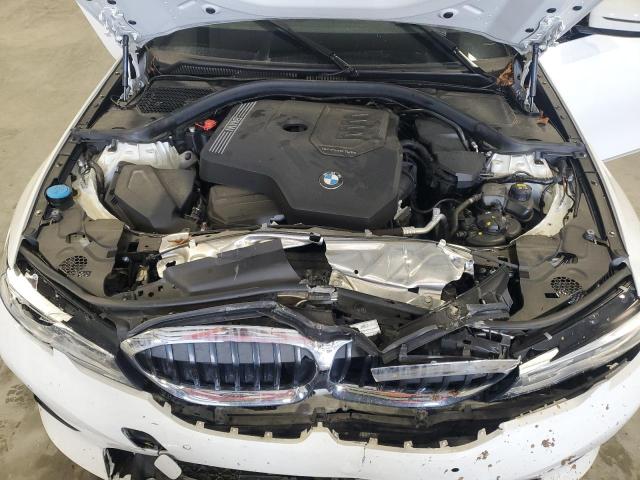 3MW5R1J50K8A03787 - 2019 BMW 330I WHITE photo 11