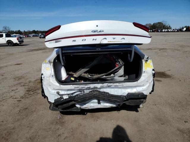 5NPEG4JA9NH147380 - 2022 HYUNDAI SONATA SE WHITE photo 6