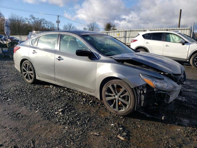 1N4AL3AP1JC283779 - 2018 NISSAN ALTIMA 2.5 GRAY photo 4