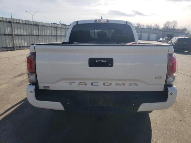 5TFEZ5CN4HX023039 - 2017 TOYOTA TACOMA DOUBLE CAB WHITE photo 6