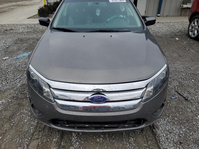 3FAHP0HA5BR266067 - 2011 FORD FUSION SE GRAY photo 11