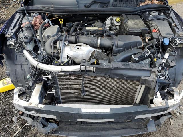 SJKCH5CR0HA031183 - 2017 INFINITI QX30 BASE BLUE photo 11