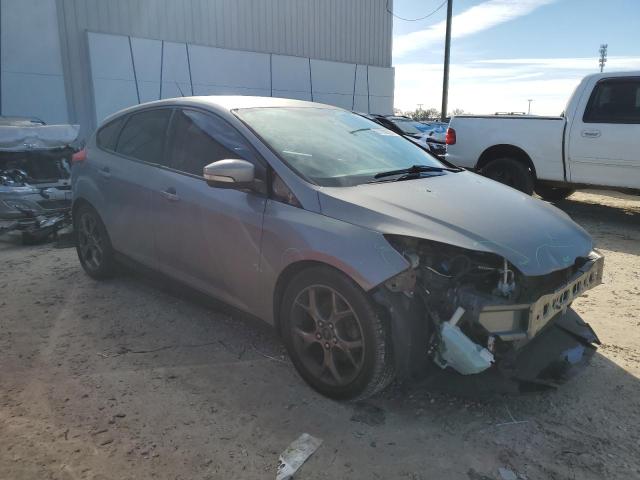 1FADP3K21DL211974 - 2013 FORD FOCUS SE GRAY photo 4