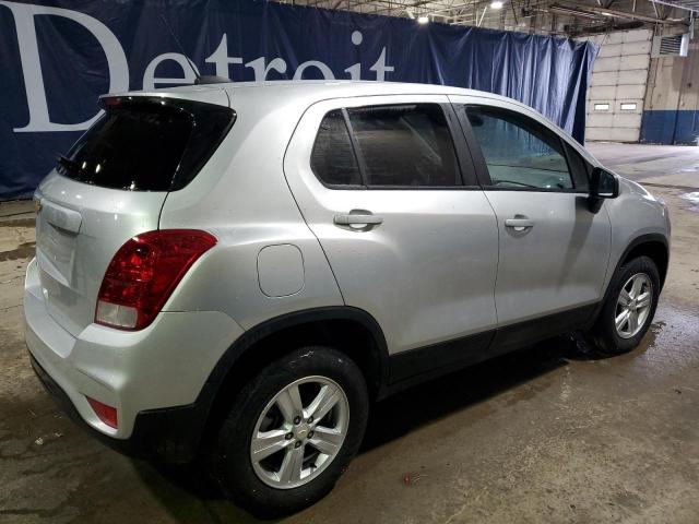 KL7CJNSM5NB552268 - 2022 CHEVROLET TRAX LS SILVER photo 3