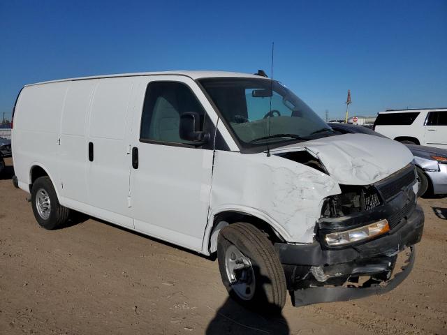 1GCZGGFP6N1172583 - 2022 CHEVROLET EXPRESS G3 WHITE photo 4