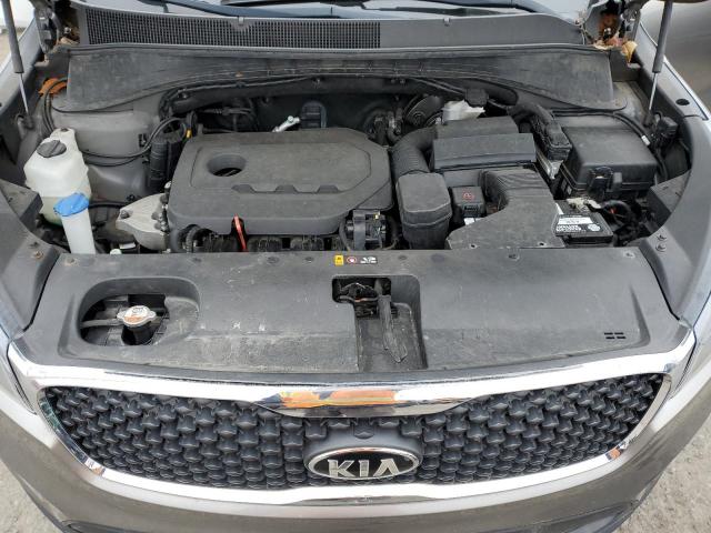 5XYPGDA31GG085705 - 2016 KIA SORENTO LX GRAY photo 12