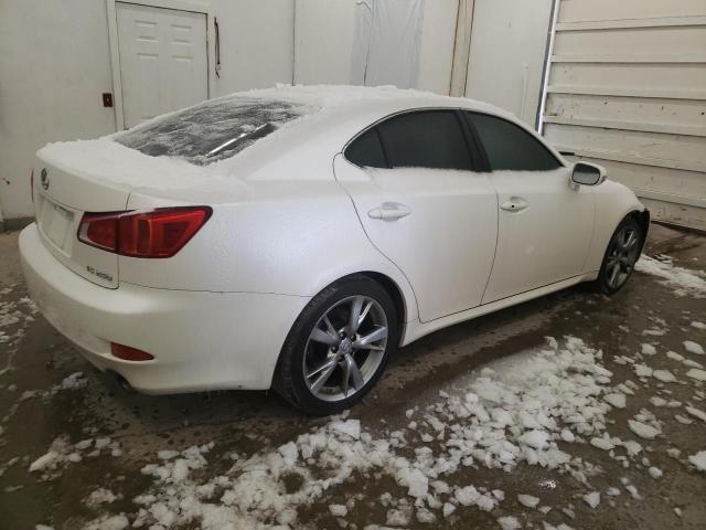 JTHBK262495102827 - 2009 LEXUS IS 250 WHITE photo 3