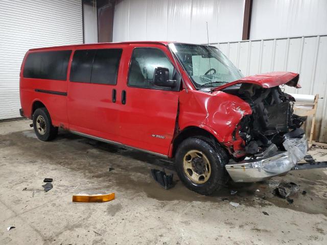 1GAHG39U051131428 - 2005 CHEVROLET EXPRESS G3 RED photo 4