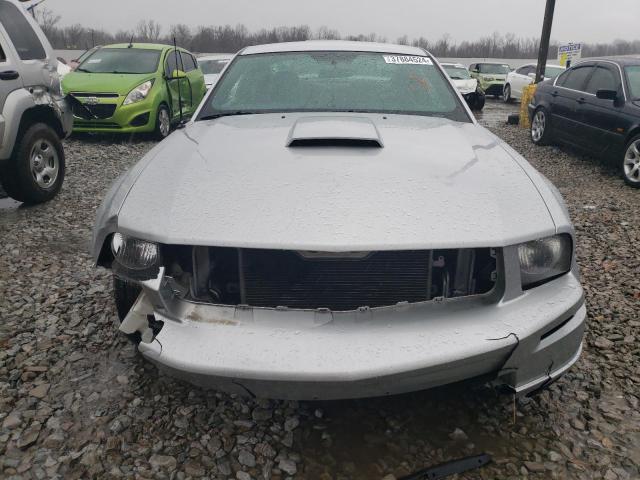 1ZVHT82H785195571 - 2008 FORD MUSTANG GT SILVER photo 5