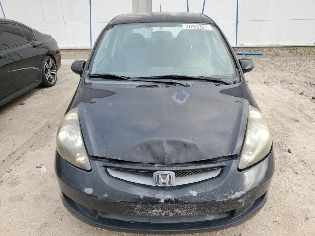 JHMGD38488S031507 - 2008 HONDA FIT BLACK photo 5