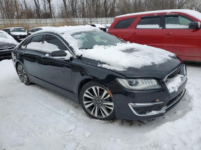 3LN6L5F94HR610690 - 2017 LINCOLN MKZ RESERVE შავი ფოტო 4