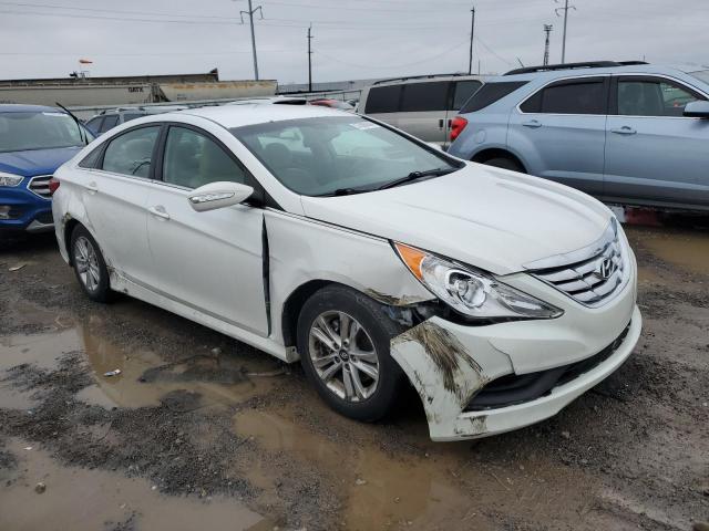 5NPEB4AC8EH938743 - 2014 HYUNDAI SONATA GLS WHITE photo 4