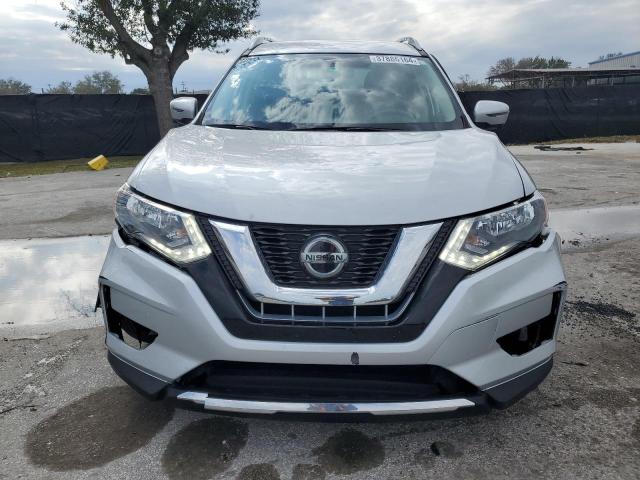 5N1AT2MT1JC835998 - 2018 NISSAN ROGUE S SILVER photo 5