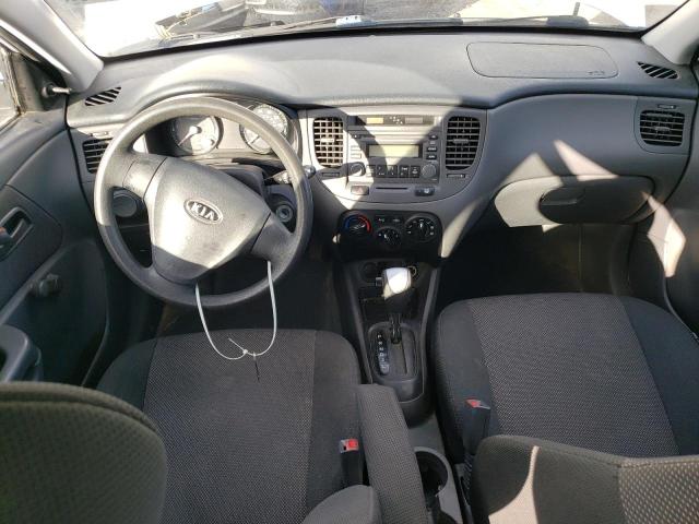 KNADE123686317822 - 2008 KIA RIO BASE WHITE photo 8