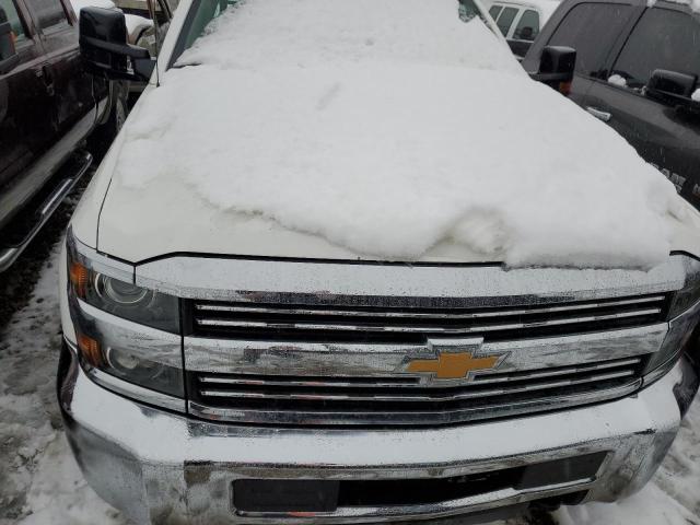 1GB4CYC83GF283661 - 2016 CHEVROLET SILVERADO C3500 WHITE photo 11