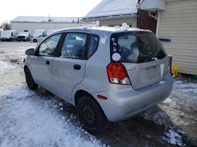 KL1TD66647B744397 - 2007 CHEVROLET AVEO BASE SILVER photo 2