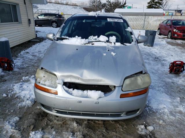 KL1TD66647B744397 - 2007 CHEVROLET AVEO BASE SILVER photo 5