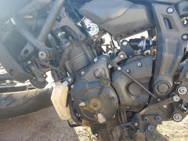 JYARM27E3LA007673 - 2020 YAMAHA MT07 BLACK photo 7