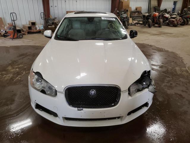 SAJWA0GB3ALR57755 - 2010 JAGUAR XF PREMIUM WHITE photo 5