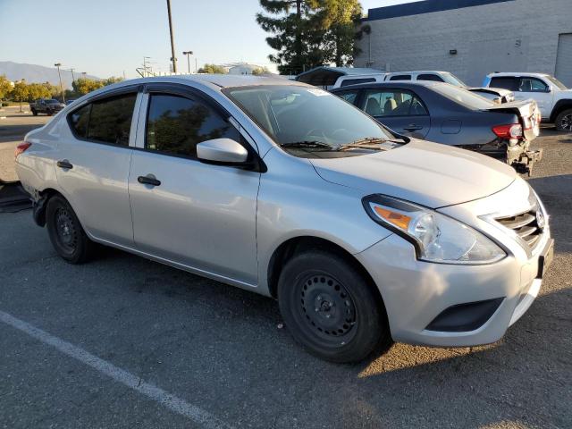 3N1CN7AP8HL844775 - 2017 NISSAN VERSA S SILVER photo 4