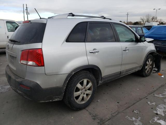 5XYKTDA20BG123950 - 2011 KIA SORENTO BASE SILVER photo 3