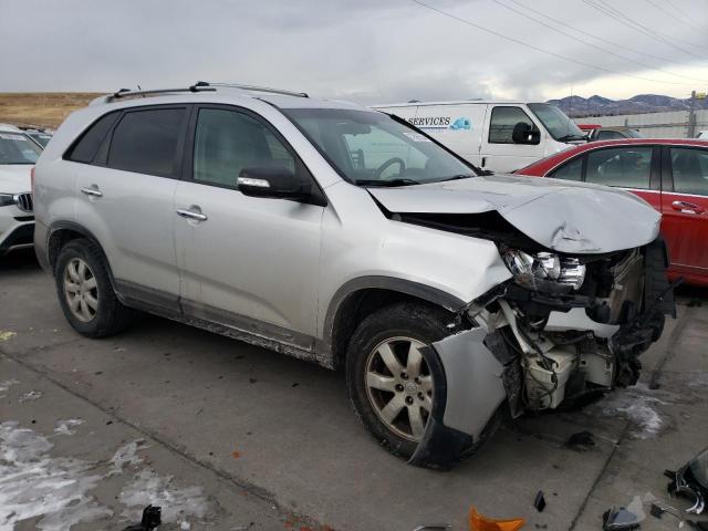 5XYKTDA20BG123950 - 2011 KIA SORENTO BASE SILVER photo 4