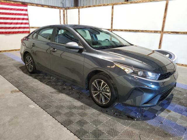 3KPF24AD8PE571881 - 2023 KIA FORTE LX CHARCOAL photo 4