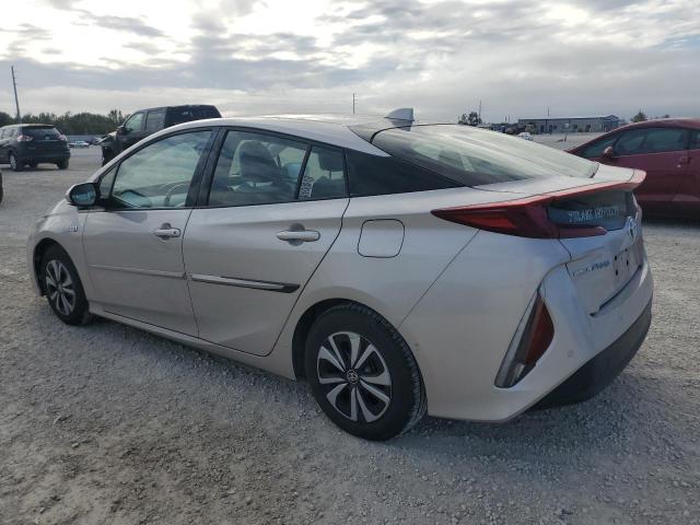 JTDKARFP2H3026737 - 2017 TOYOTA PRIUS PRIM 银色 照片 2