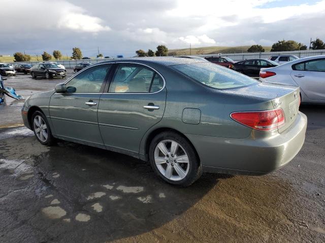 JTHBA30G955072876 - 2005 LEXUS ES 330 GREEN photo 2