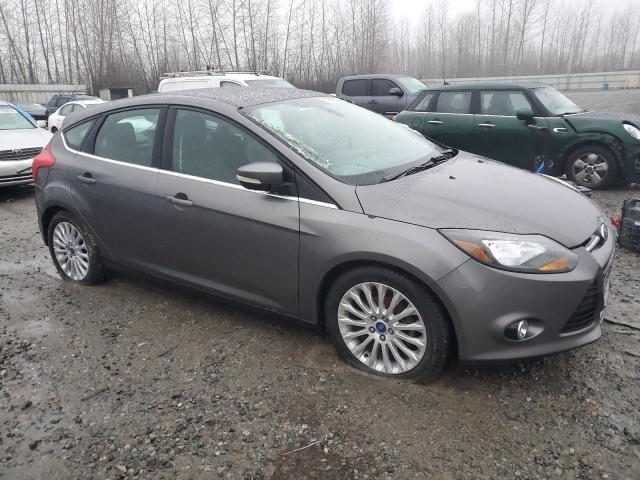 1FAHP3N2XCL366292 - 2012 FORD FOCUS TITANIUM GRAY photo 4