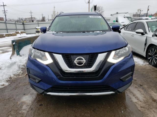 KNMAT2MV9HP587816 - 2017 NISSAN ROGUE S BLUE photo 5