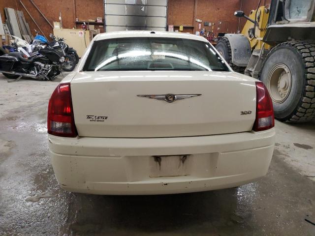 2C3LA43RX6H514359 - 2006 CHRYSLER 300 WHITE photo 6