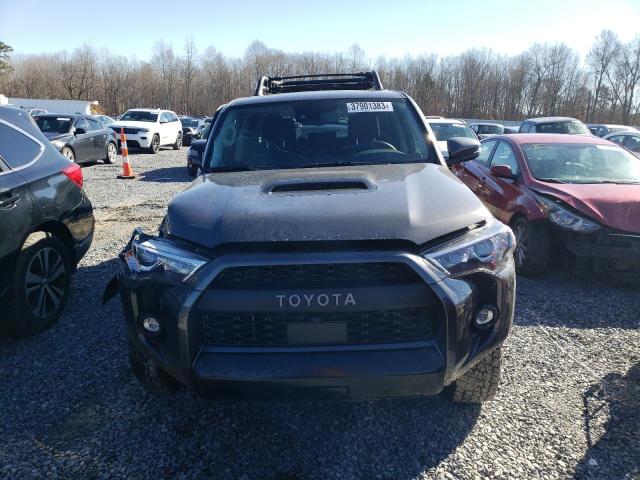 JTELU5JR0P6104602 - 2023 TOYOTA 4RUNNER SE CHARCOAL photo 5