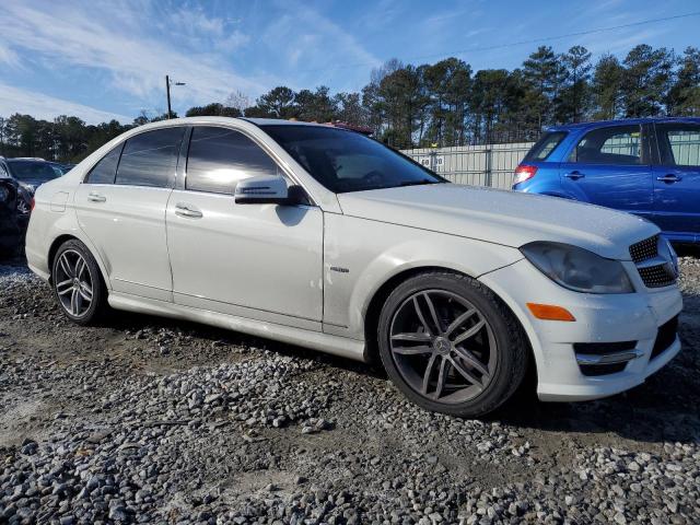 WDDGF4HB4CA631431 - 2012 MERCEDES-BENZ C 250 WHITE photo 4