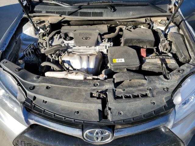 4T1BF1FK9HU642125 - 2017 TOYOTA CAMRY LE SILVER photo 11