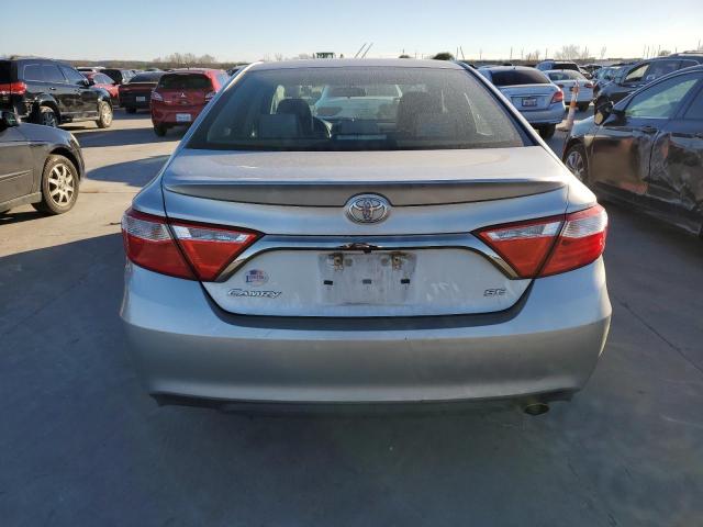 4T1BF1FK9HU642125 - 2017 TOYOTA CAMRY LE SILVER photo 6