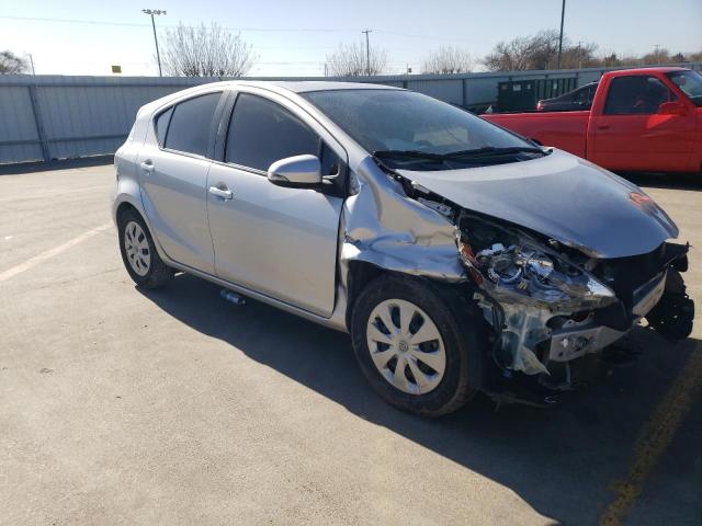 JTDKDTB33E1573756 - 2014 TOYOTA PRIUS C SILVER photo 4