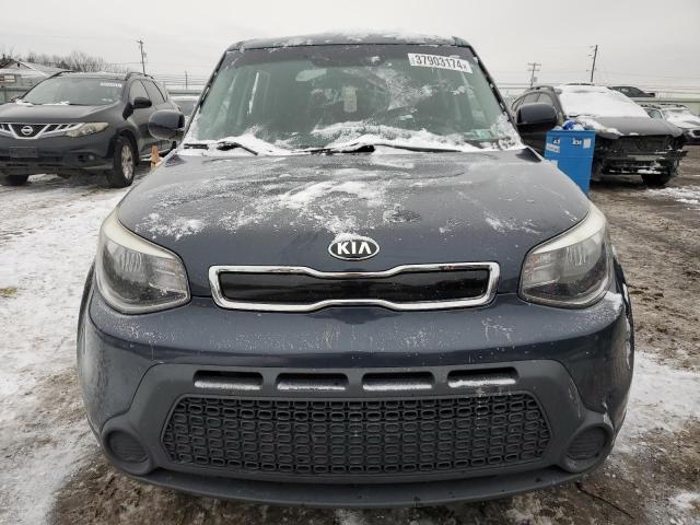 KNDJP3A5XF7188084 - 2015 KIA SOUL + BLUE photo 5